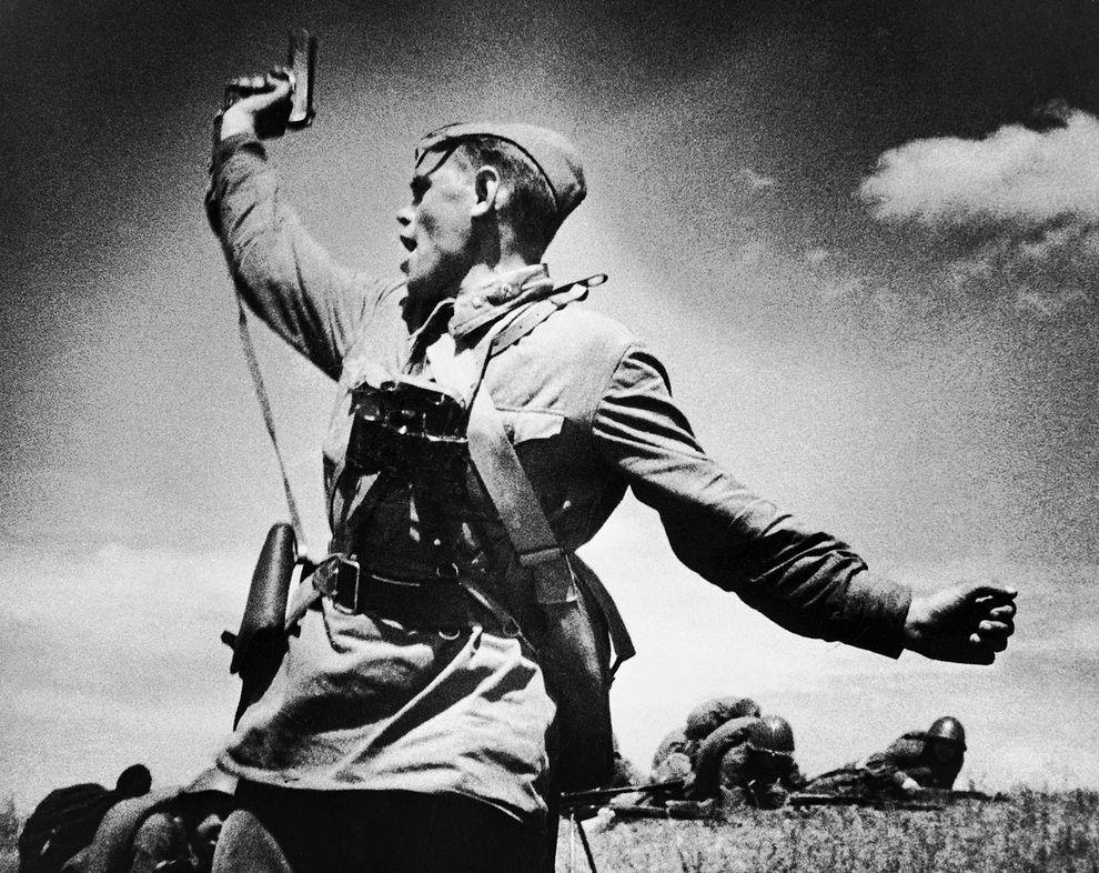 VictoryDay01